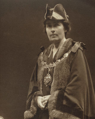 Eva Hartree